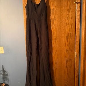 Chic Black Sleeveless Jumpsuit